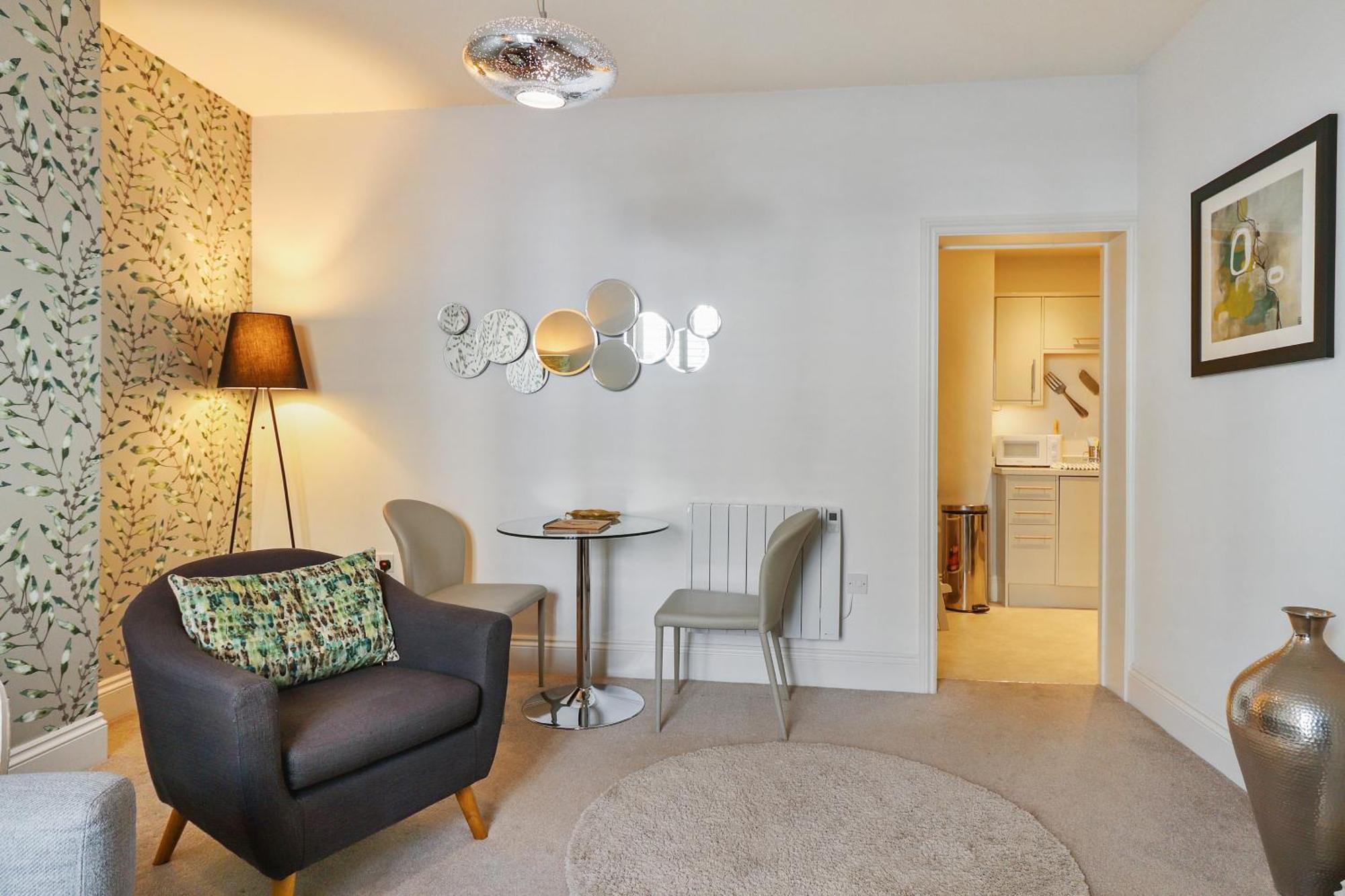 3, Gainsborough House Apartment Cheltenham Ngoại thất bức ảnh